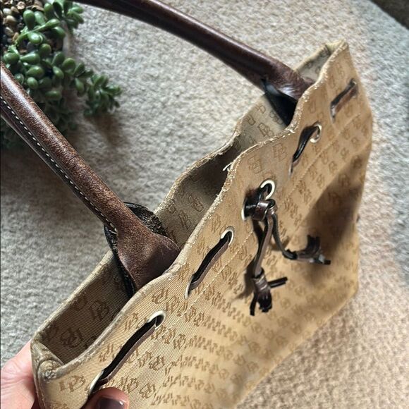 Dooney and Bourke Signature DB Leather tassel Tote Bag - Picture 3 of 15